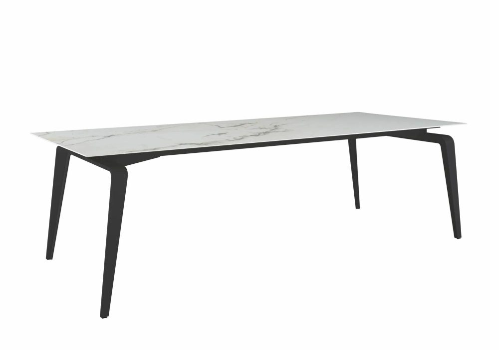 Dining Tables |  Odessa Dining Table Dining Tables Black Lacquered Base / Natural Oak Top